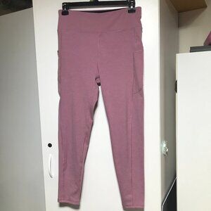 Earth Yoga brand leggings
